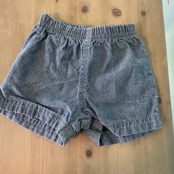 Carters Set - Picture 2 of 6